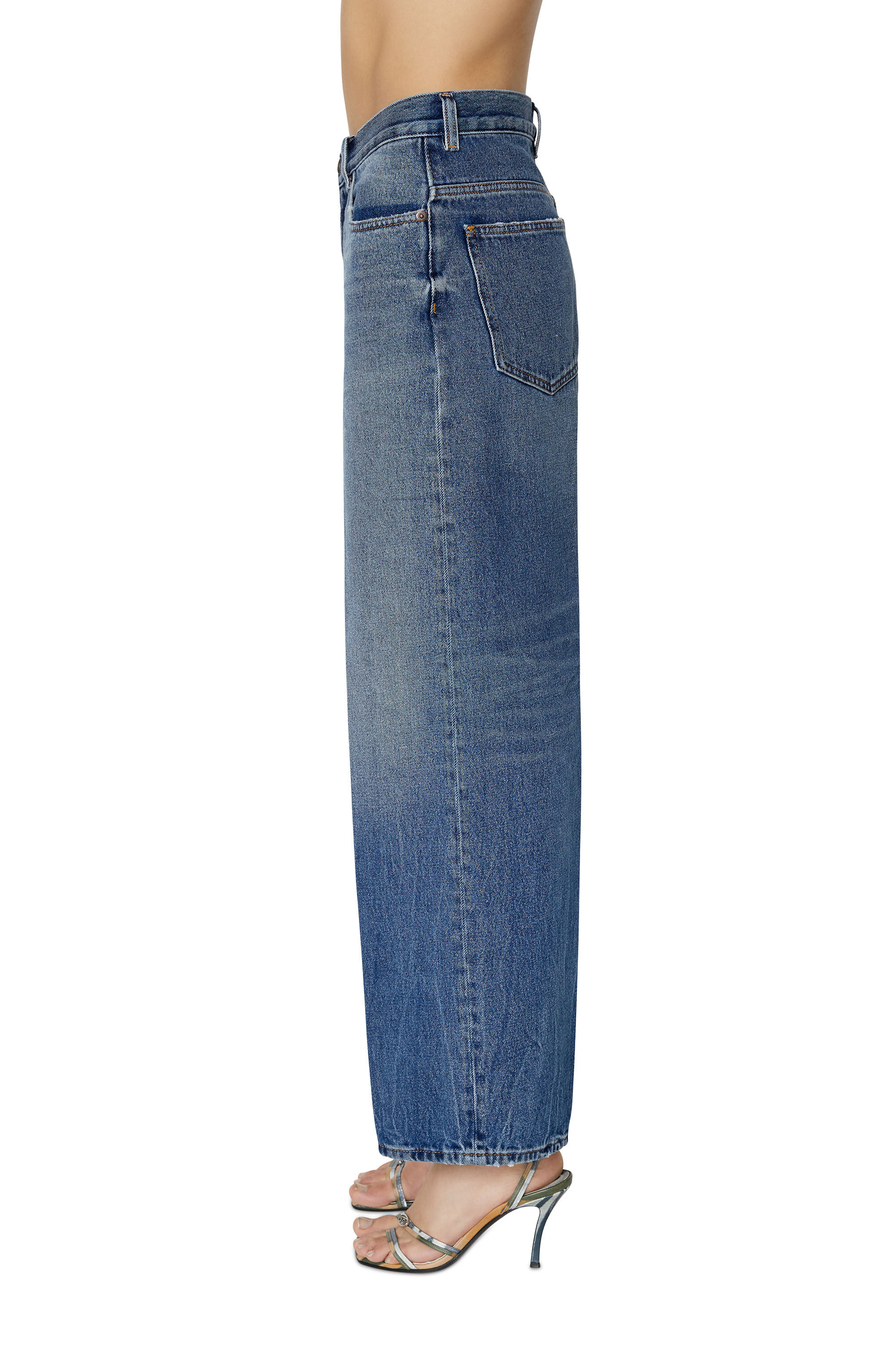 Diesel - 2000 Widee 09E03 Bootcut and Flare Jeans, Medium blue - Image 5