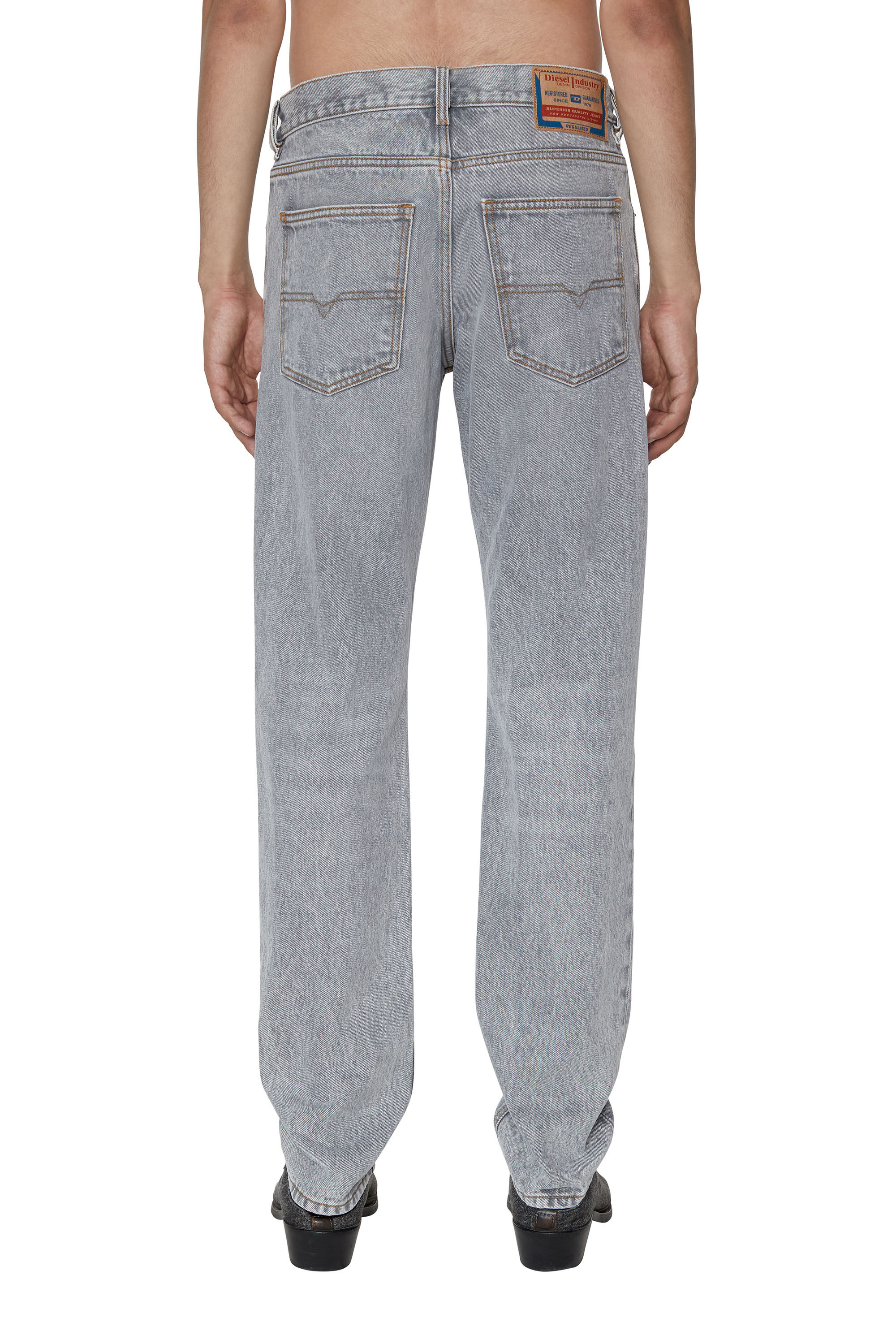 Diesel - 1995 D-Sark 007D4 Straight Jeans, Light Grey - Image 4