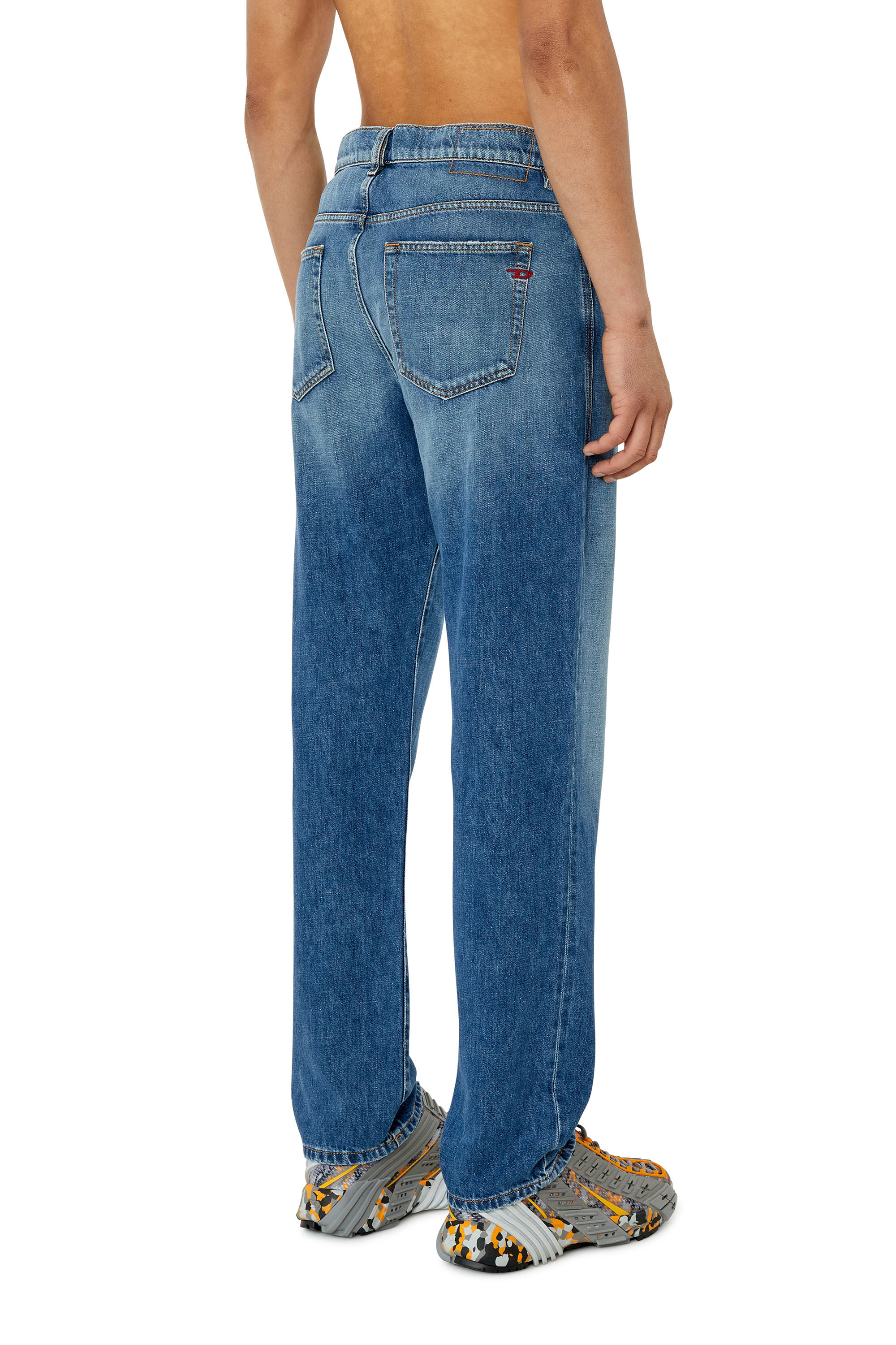 Diesel - 2020 D-Viker 09F25 Straight Jeans, Medium blue - Image 4