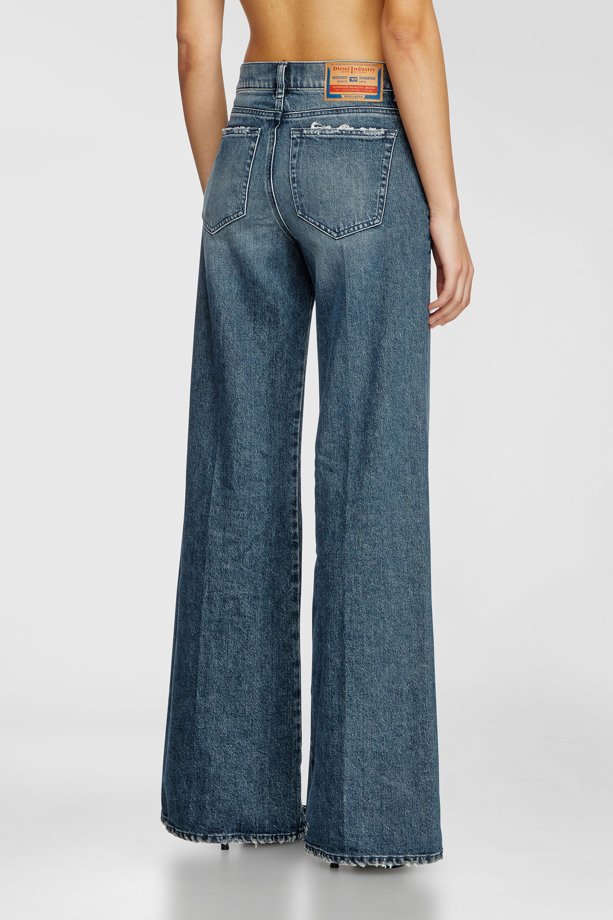 Diesel - Woman's Flare Jeans 1978 D-Akemi 007Y7, Medium blue - 3