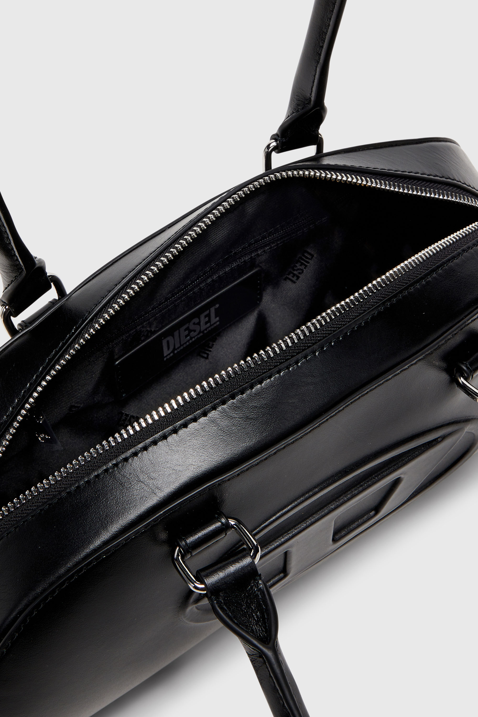 Diesel - 1DR DOME SHOULDER EW, Woman's 1DR Dome - Elongated bowling bag in leather in Black - 5