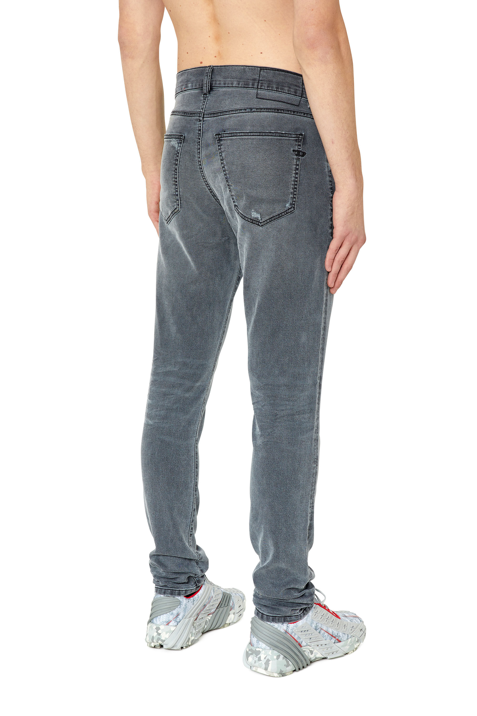 Diesel - D-Strukt JoggJeans® 068CN Slim, Black/Dark grey - Image 4