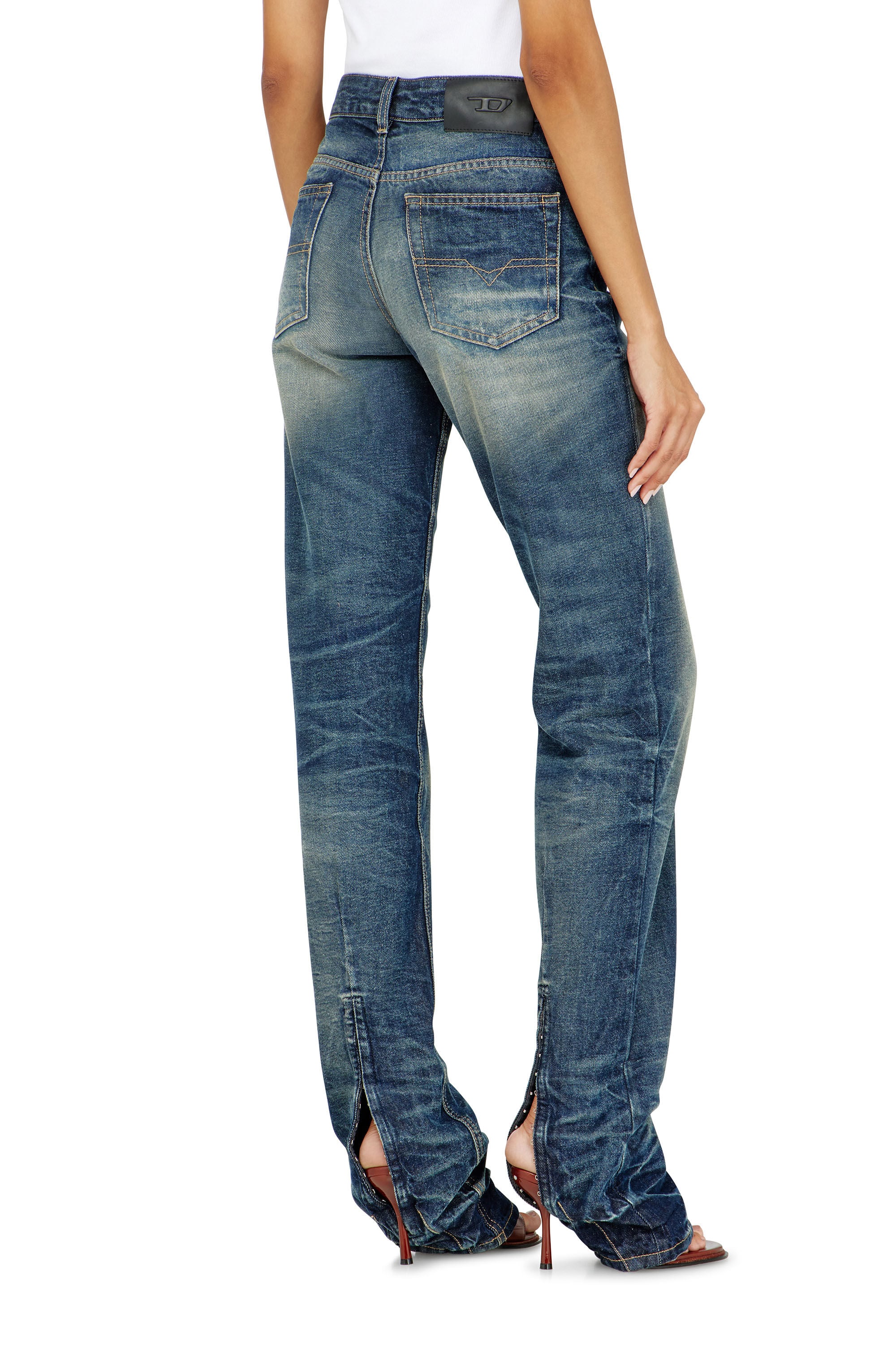 Diesel - Woman's Regular Jeans D-Heel 0DBFC, Medium blue - 5