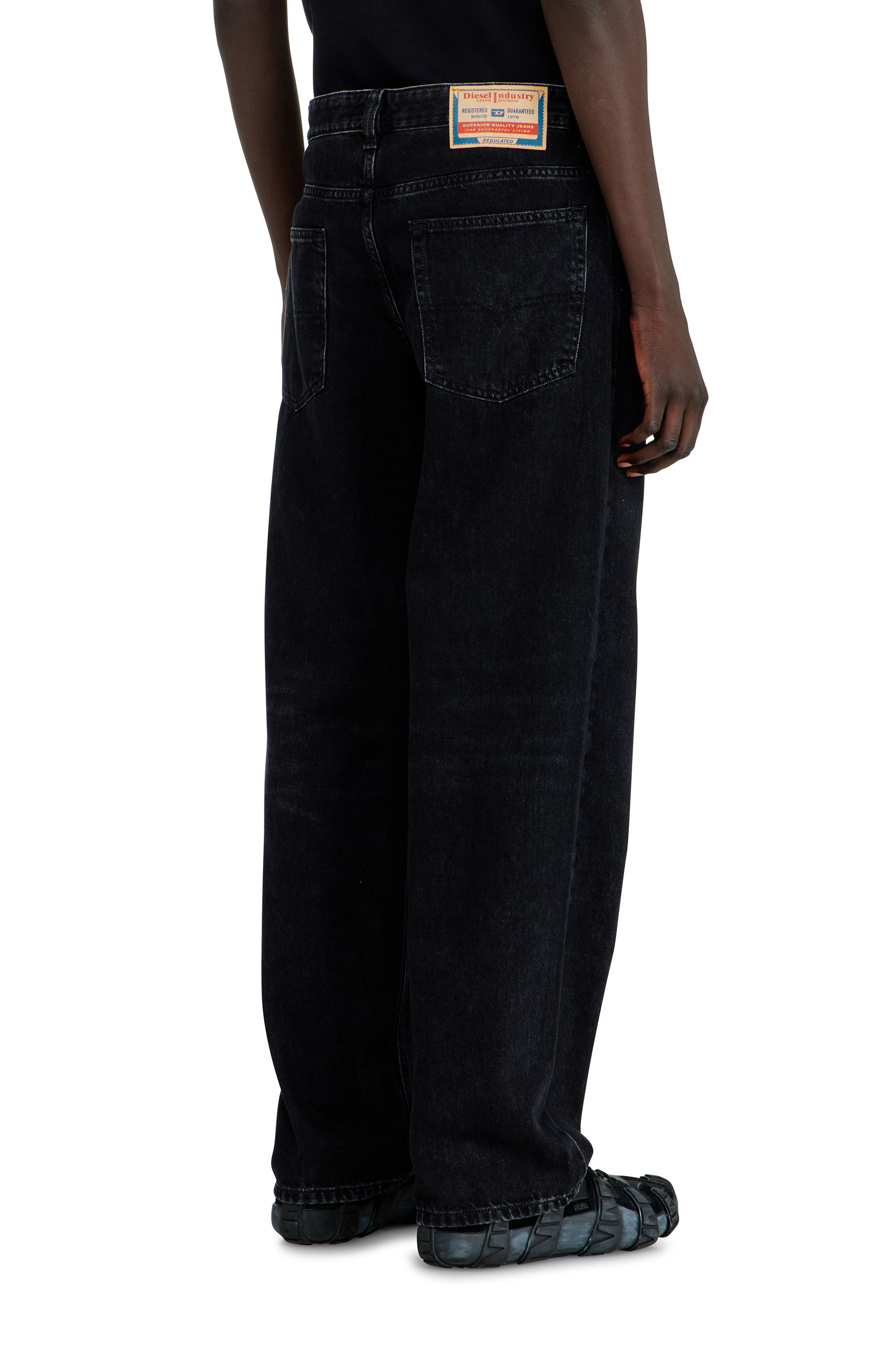 Men's Relaxed Jeans | Black/Dark grey | Diesel 2001 D-Macro