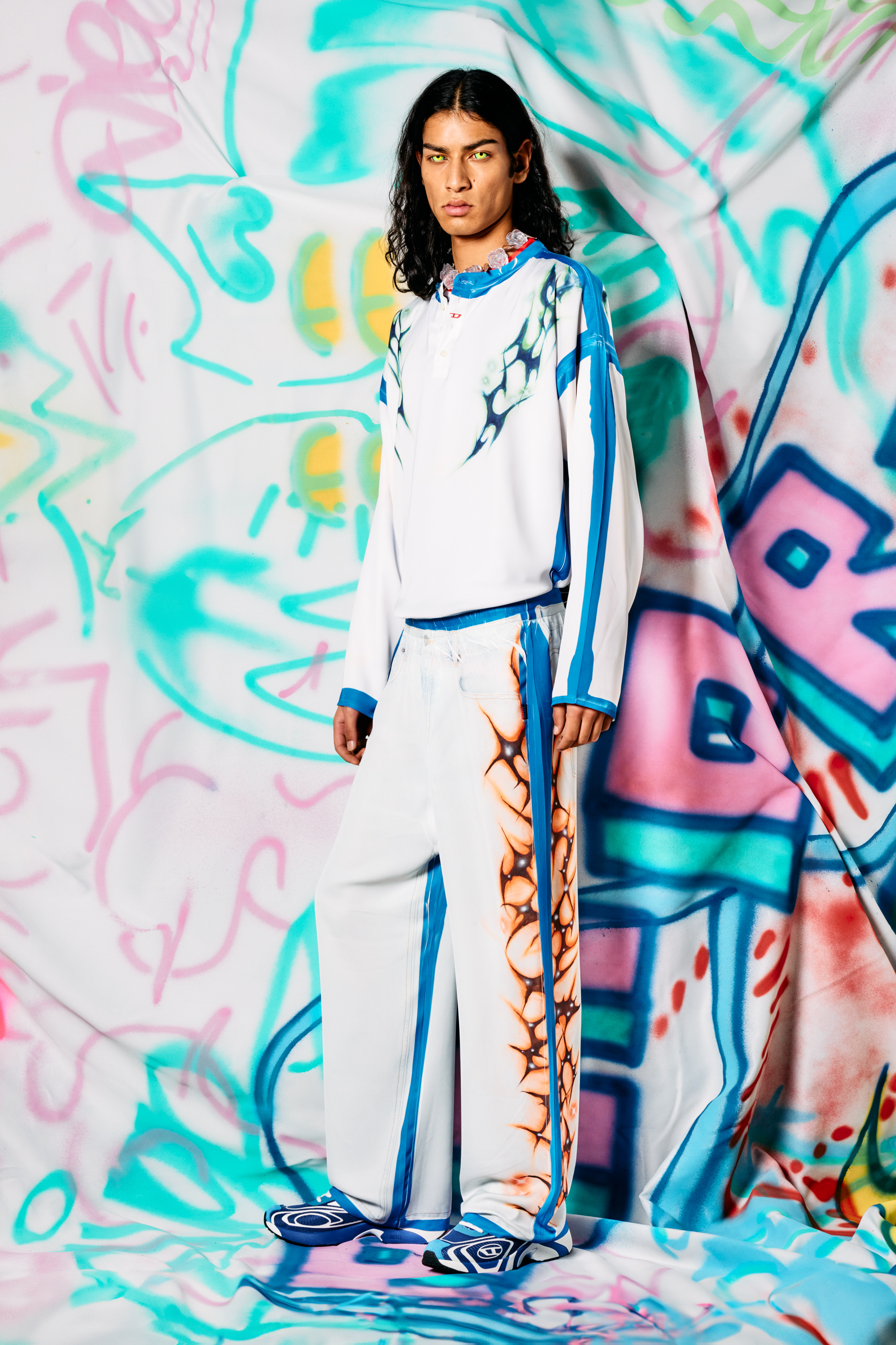 Diesel - P-AFTER-GRAFFITI-JAP, Unisex's Relaxed pant with graffiti print in White/Blue - 1