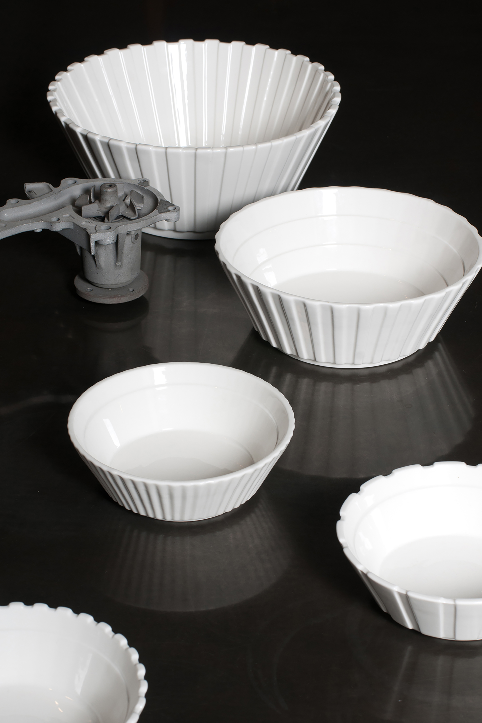 Diesel - 10979 MACHINE COLLEC, Unisex's Porcelain salad bowl, &oslash; cm 22 / 8.7" in White - 4