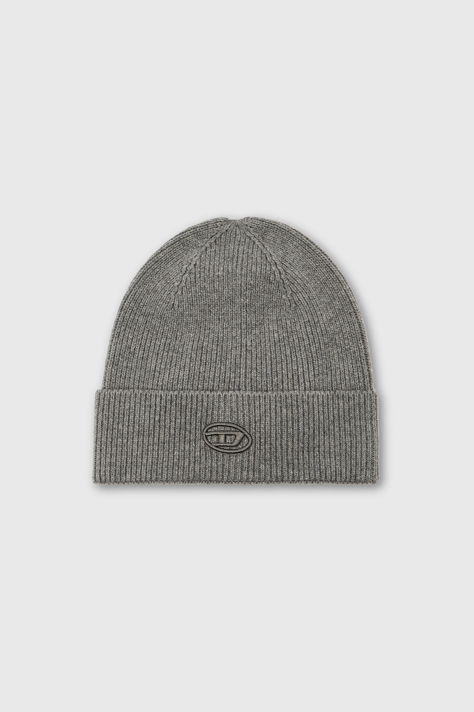 Ribbed beanie with D embroidery