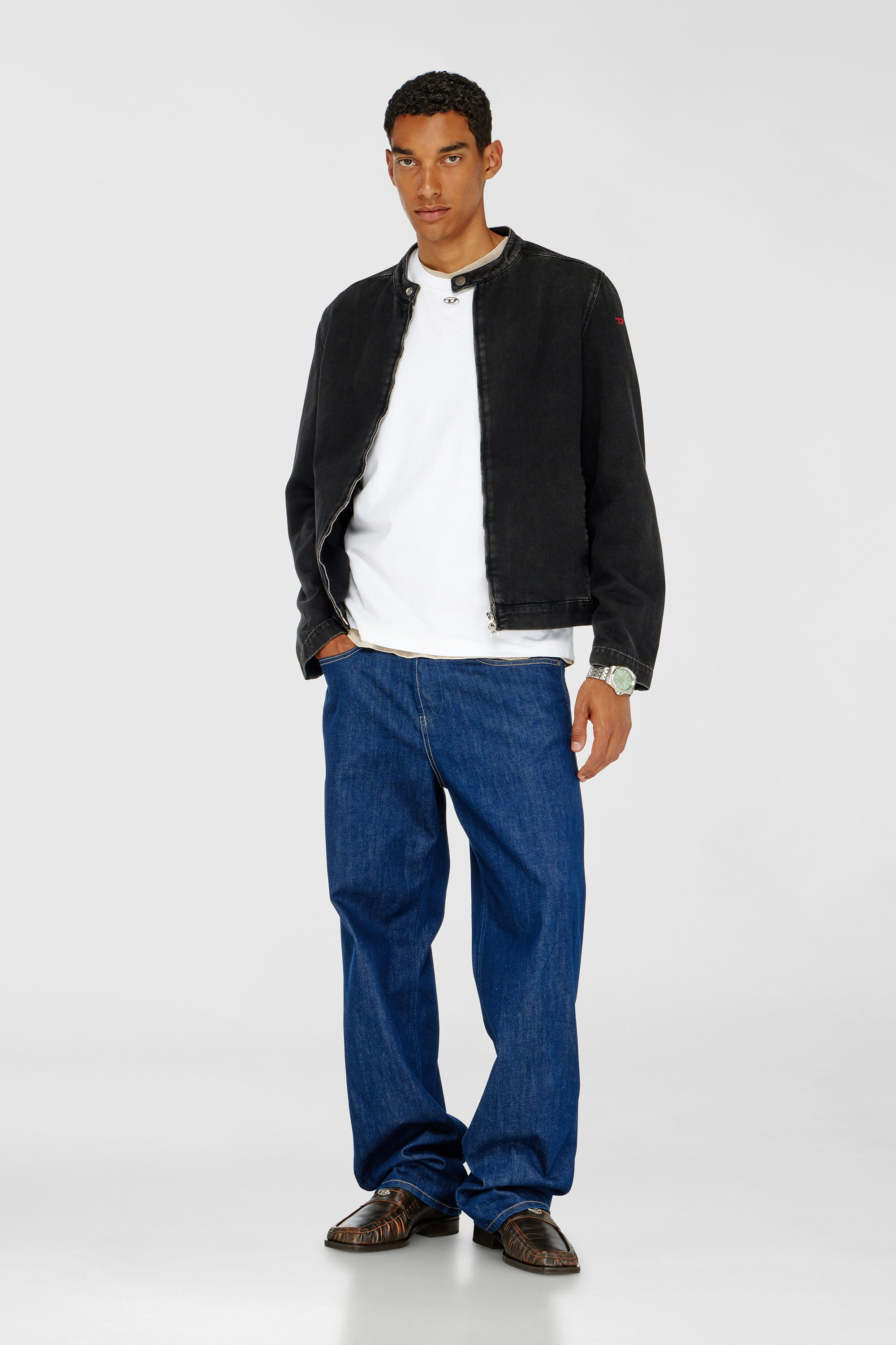 Regular T-shirt with crew neck and Oval D