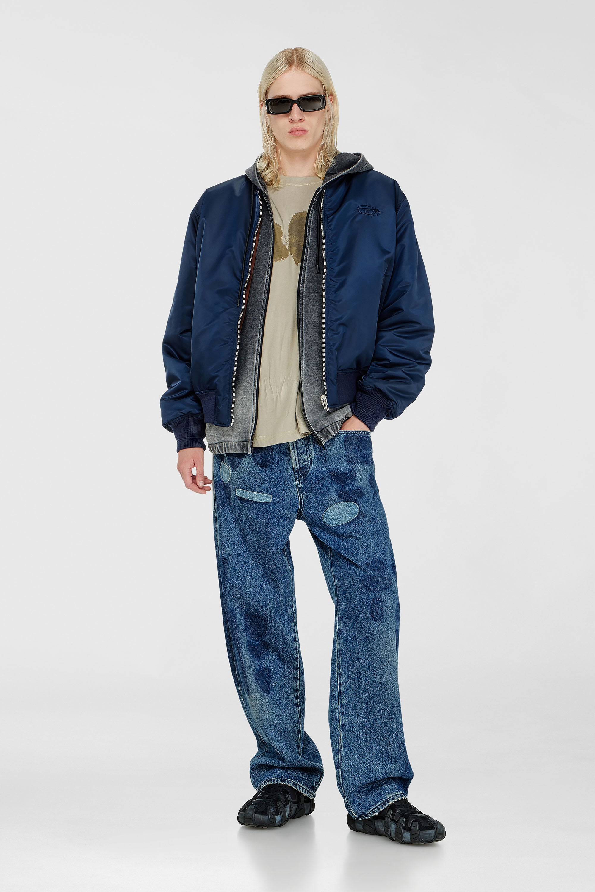 Diesel - W-TYPE-D1, Man's Padded bomber jacket with Oval D embroidery in Navy Blue - 2