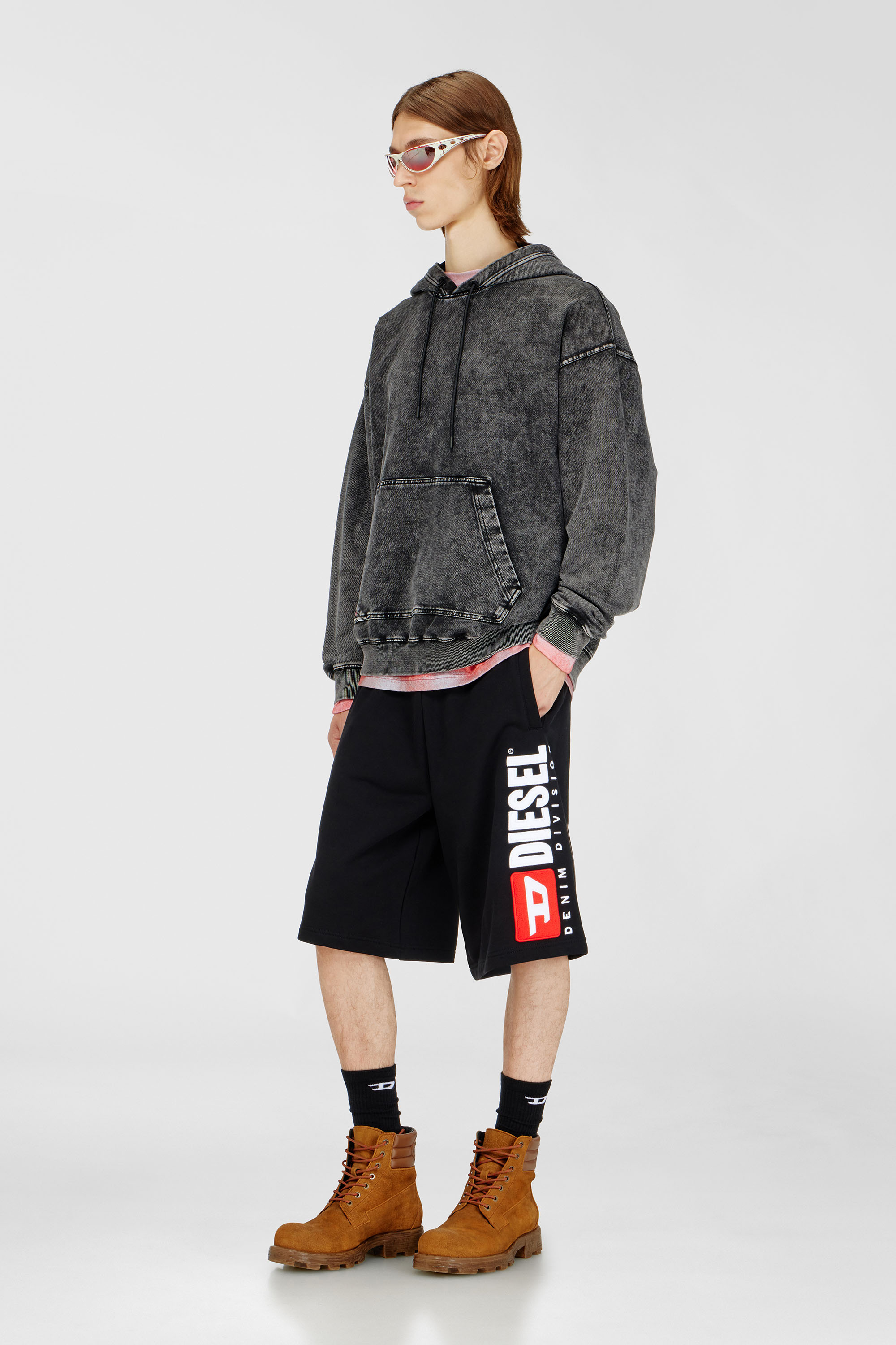 Fleece shorts with maxi logo patch