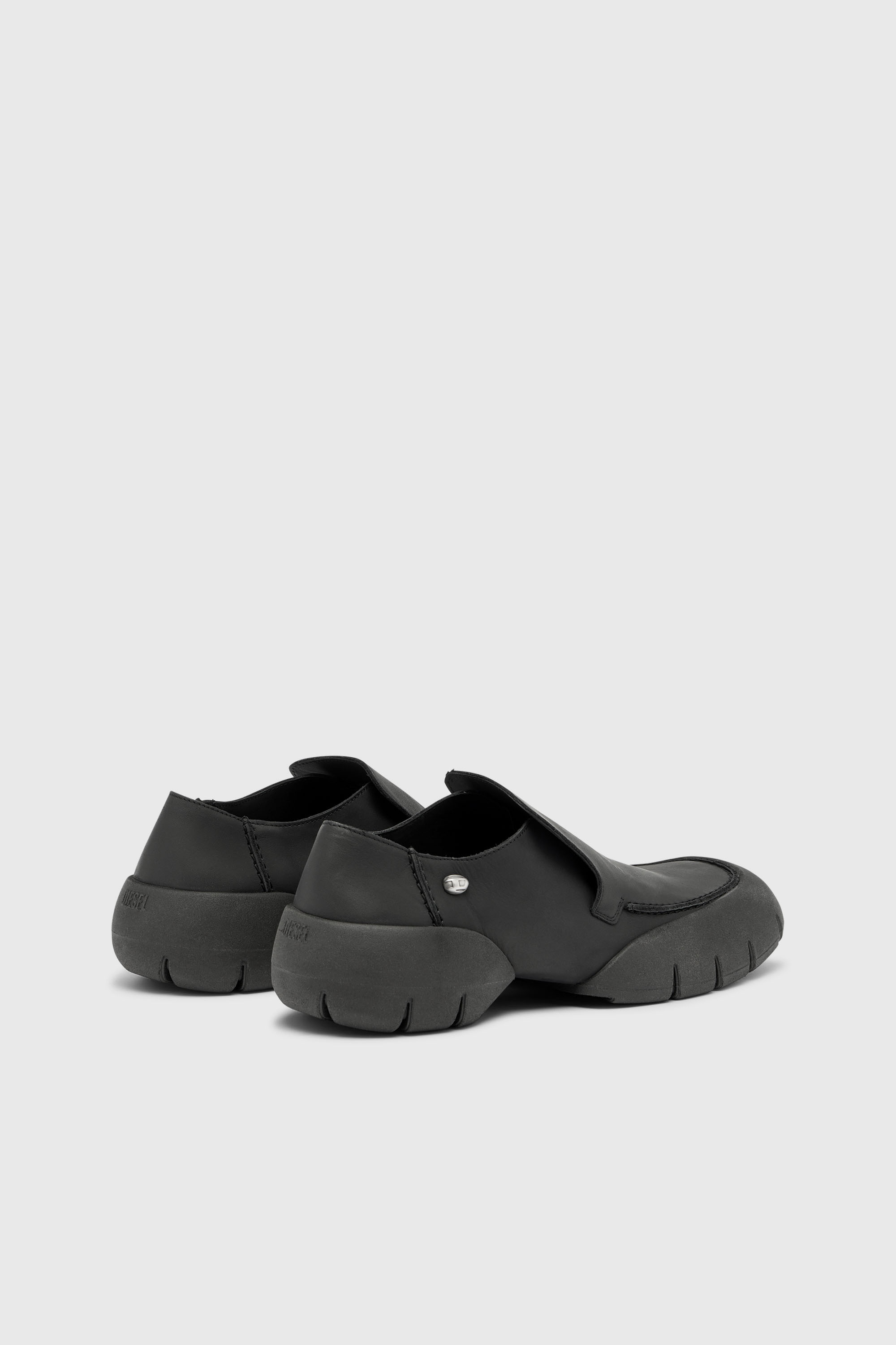 Diesel - D-MATHIEU SC, Man's D-Mathieu-Brushed leather loafer with rubber sole in Black - 3