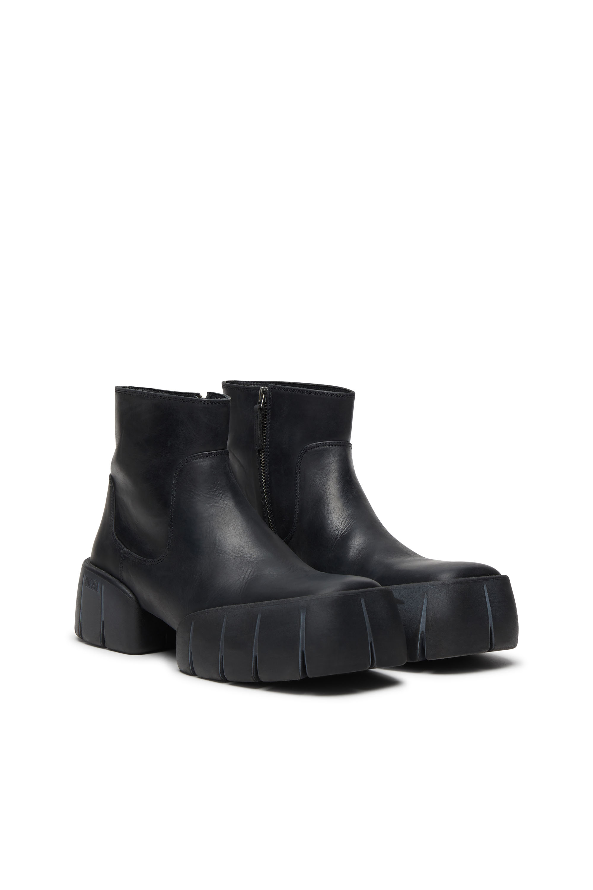 D-TEX BT, Black Diesel - D-TEX BT, Man's D-Tex-Oiled leather ankle boots with split sole in Black - 2